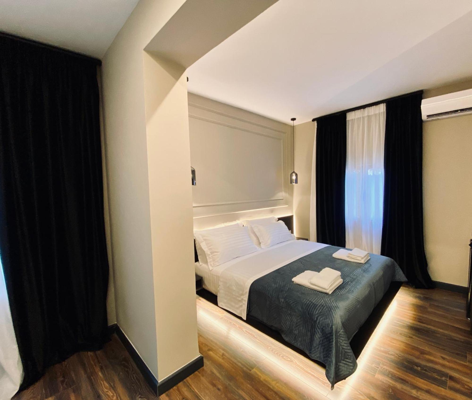 Tirana Central Rooms Pazari ภายนอก รูปภาพ